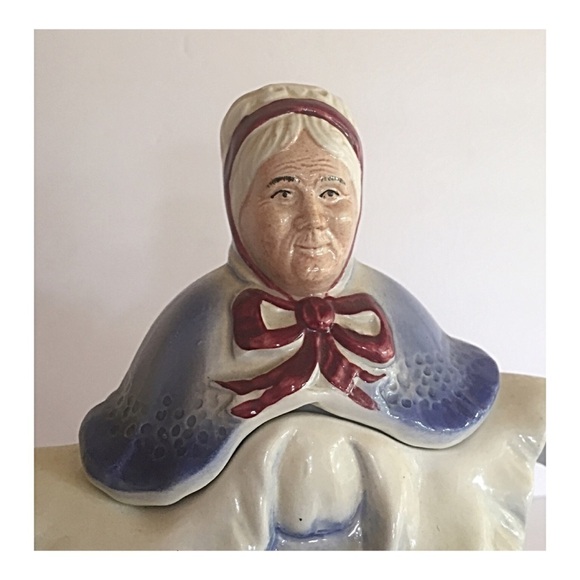 Tony Wood Little Old Lady tea pot Made in England - Picture 2 of 7